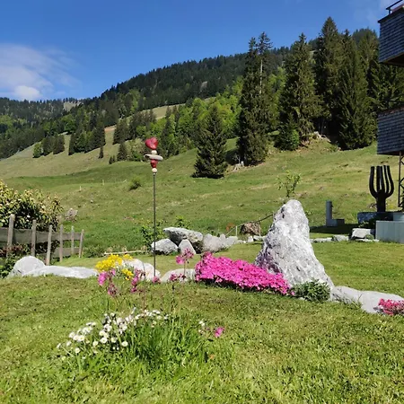 Gaestehaus Oben Am Berg *